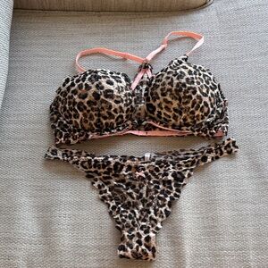 Leopard Print push up bra with front clasp and thong Victoria’s Secret PINK